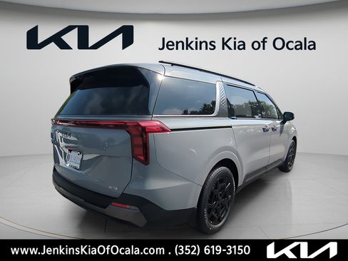 New 2026 Kia Carnival SX Prestige FWD image 3