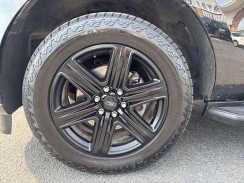 Used 2020 Ford Expedition XLT w/ Black Accent Package image 7