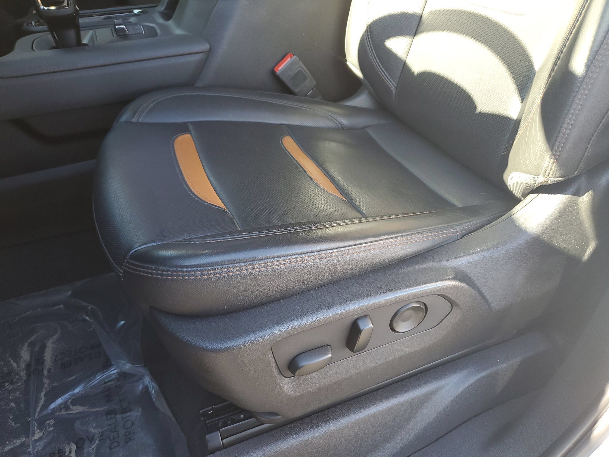 Used 2023 GMC Sierra 1500 AT4 w/ AT4 Premium Package AWD/4WD image 17