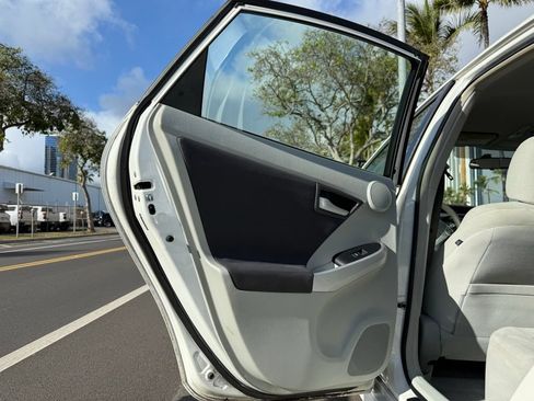 Used 2011 Toyota Prius Three FWD image 15
