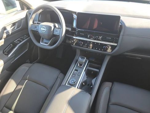 New 2026 Nissan Pathfinder SL image 26