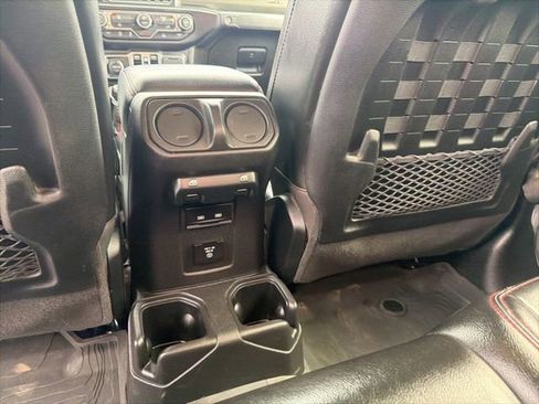 Used 2022 Jeep Gladiator Rubicon w/ LED Lighting Group AWD/4WD image 16
