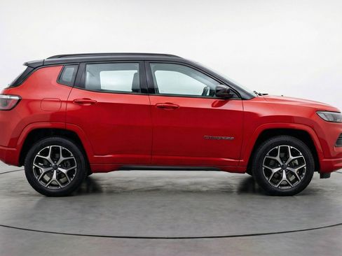 Used 2025 Jeep Compass Limited AWD/4WD image 11
