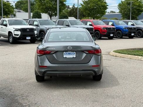Used 2025 Nissan Sentra S FWD image 7