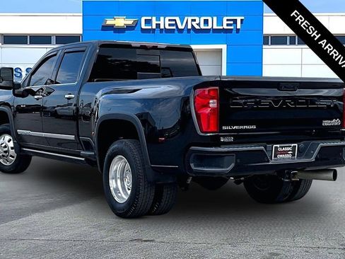 Used 2024 Chevrolet Silverado 3500 High Country w/ High Country Premium Package AWD/4WD image 3