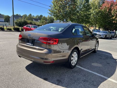 Used 2015 Volkswagen Jetta S FWD image 5