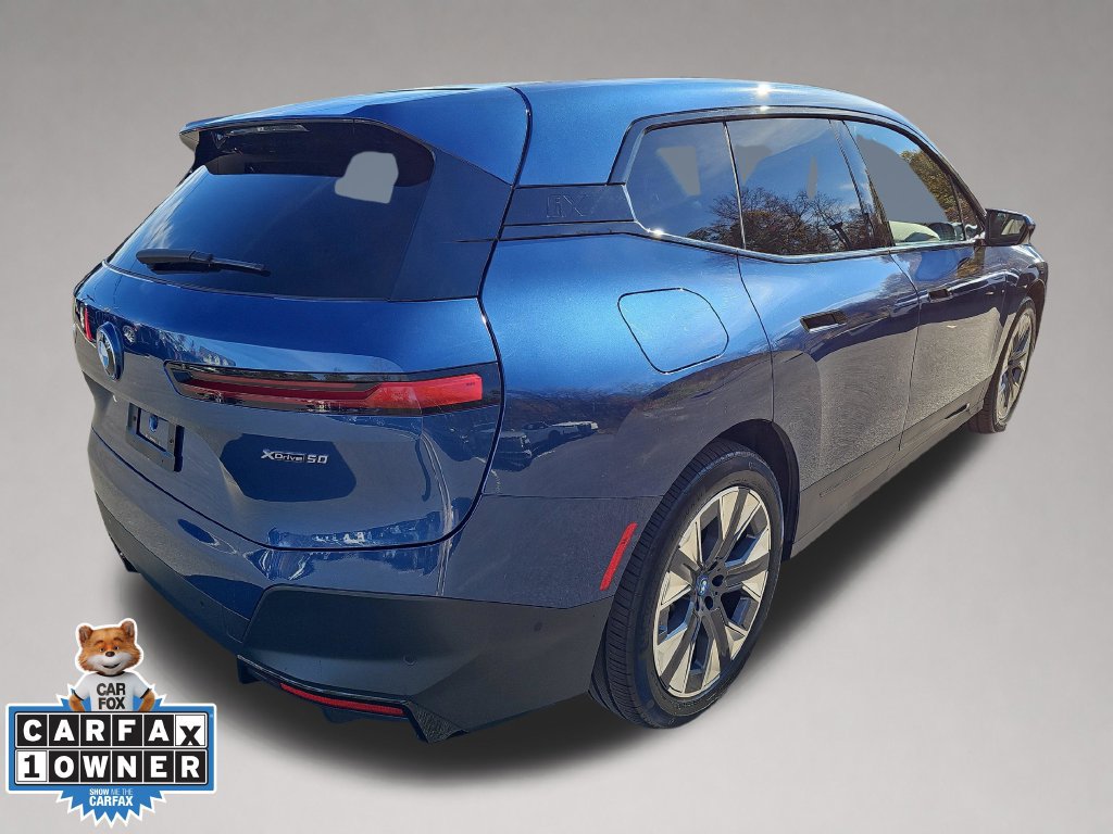 Used 2024 BMW iX xDrive50 w/ Convenience Package AWD/4WD image 4