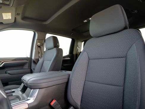 New 2026 Chevrolet Silverado 1500 RST w/ Redline Edition AWD/4WD image 6