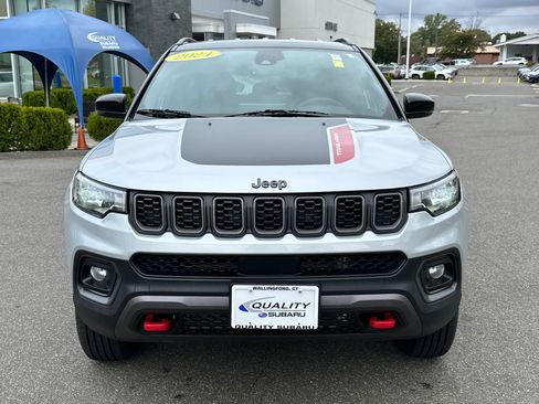Used 2024 Jeep Compass Trailhawk image 6