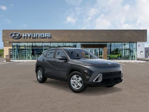 New 2026 Hyundai Kona SE image 2