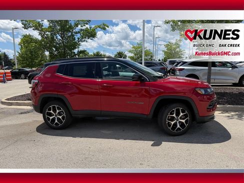 Used 2025 Jeep Compass Limited AWD/4WD image 5