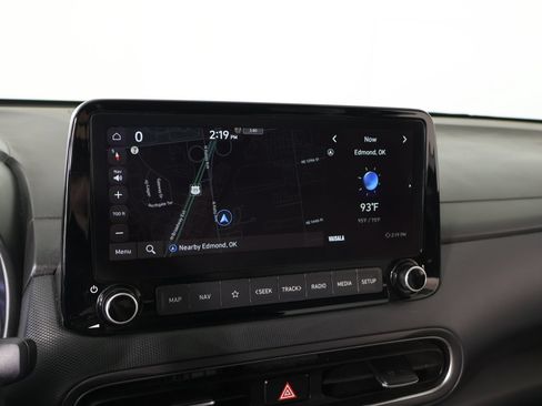 Used 2023 Hyundai Kona SEL w/ Convenience Package FWD image 7