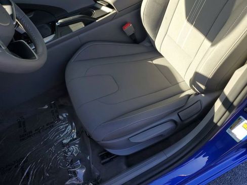 Certified 2025 Hyundai Elantra Sport image 12