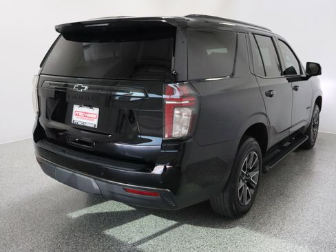 Used 2022 Chevrolet Tahoe Z71 w/ Luxury Package AWD/4WD image 7