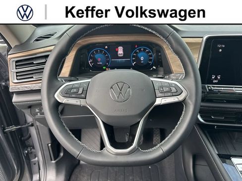 New 2026 Volkswagen Atlas SE FWD image 16