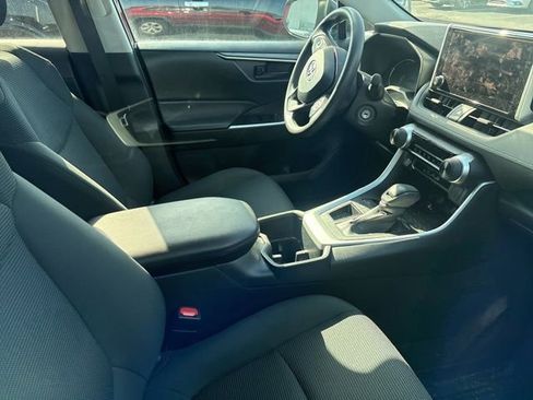 Used 2023 Toyota RAV4 LE image 7