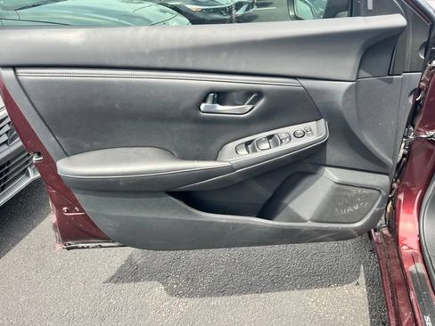 Used 2022 Nissan Sentra SV w/ All-Weather Package FWD image 9