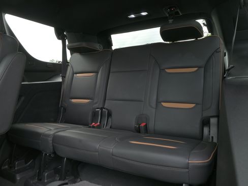 Used 2023 GMC Yukon AT4 w/ AT4 Premium Package AWD/4WD image 13