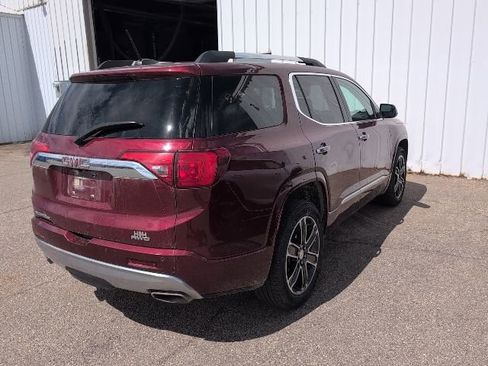 Used 2018 GMC Acadia Denali w/ Technology Package image 2