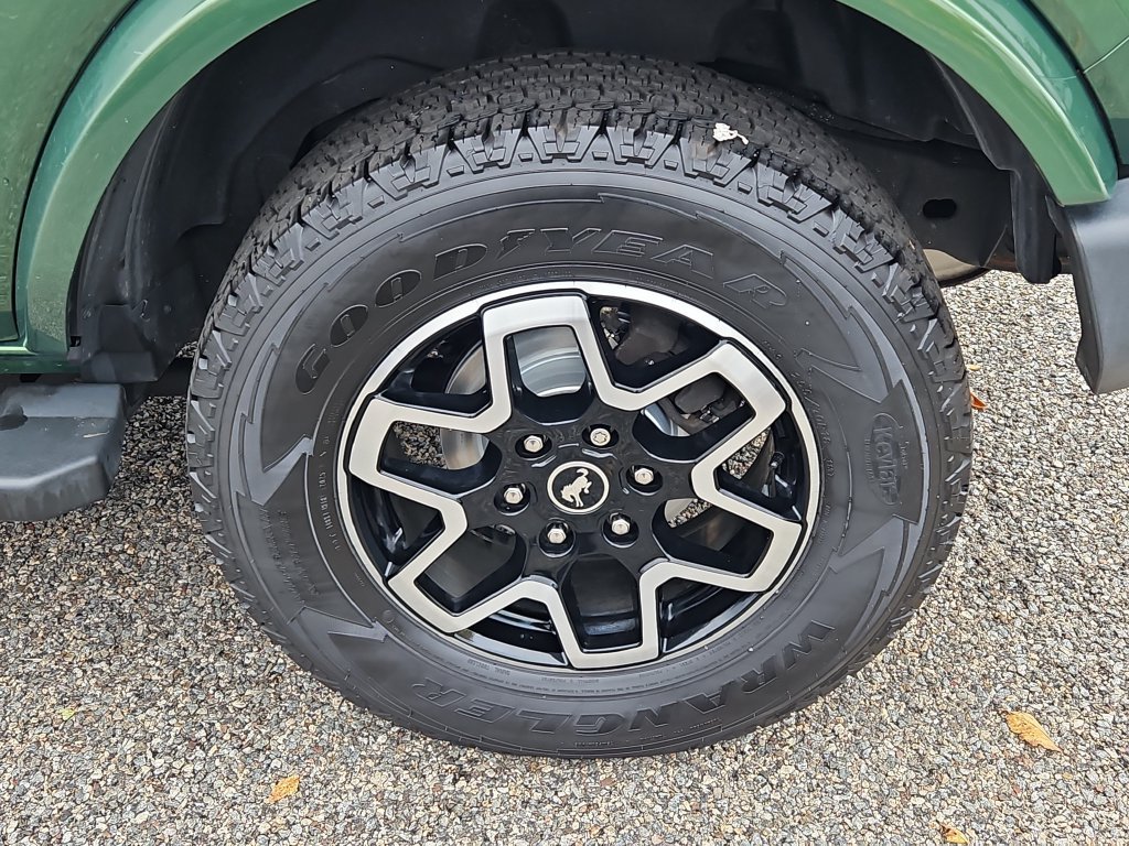 Used 2022 Ford Bronco Outer Banks AWD/4WD image 8