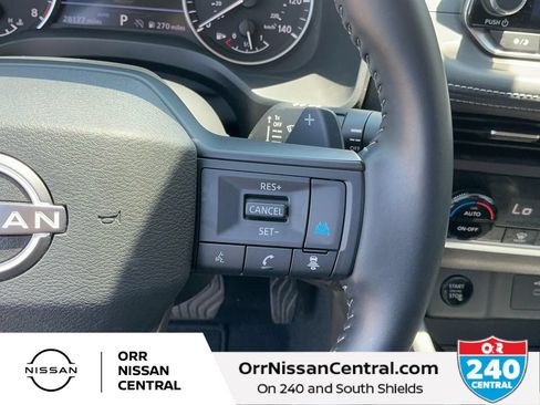 Used 2025 Nissan Rogue SV AWD/4WD image 20