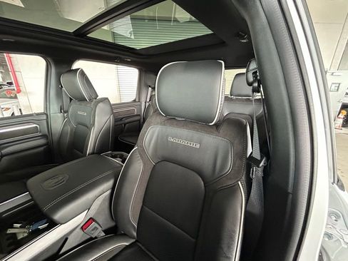 New 2026 RAM 1500 Laramie w/ Night Edition image 32