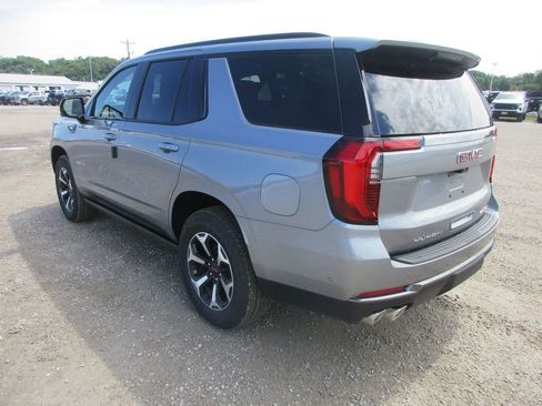 New 2026 GMC Yukon AT4 w/ AT4 Premium Plus Package AWD/4WD image 6