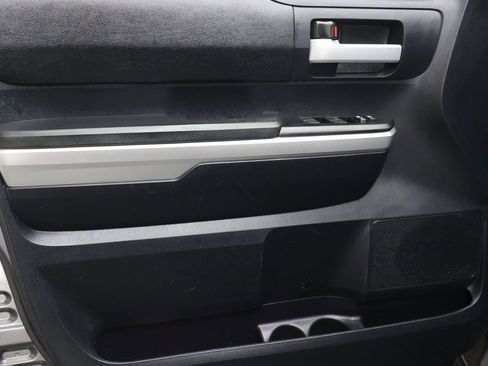 Used 2016 Toyota Tundra SR5 image 15