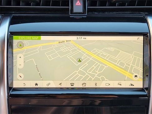 Used 2020 Land Rover Discovery Sport SE R-Dynamic image 16