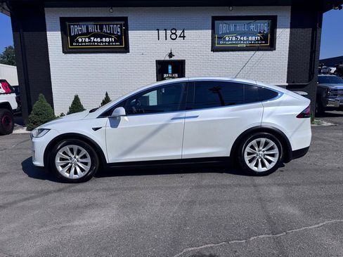 Used 2019 Tesla Model X Long Range AWD/4WD image 2