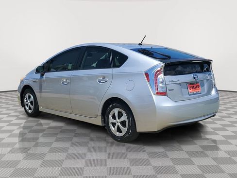 Used 2013 Toyota Prius Two FWD image 4