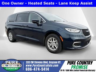 Used 2023 Chrysler Pacifica Touring-L video 1