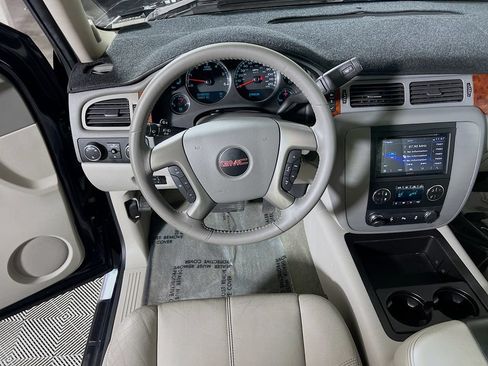 Used 2012 GMC Sierra 1500 SLT w/ Chrome Essentials Package AWD/4WD image 19