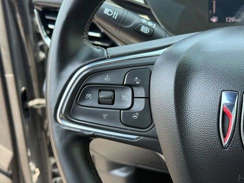 Used 2025 Buick Envista Sport Touring w/ Convenience I Package FWD image 17