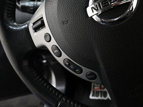 Used 2011 Nissan Rogue SV w/ SL Pkg image 9