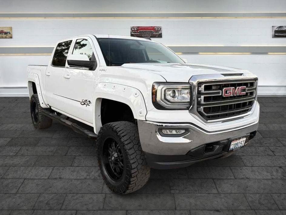 Used 2016 GMC Sierra 1500 SLE w/ SLE Value Package AWD/4WD image 1