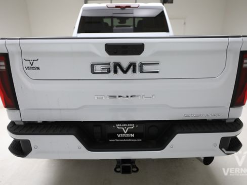 New 2026 GMC Sierra 2500 Denali Ultimate image 4