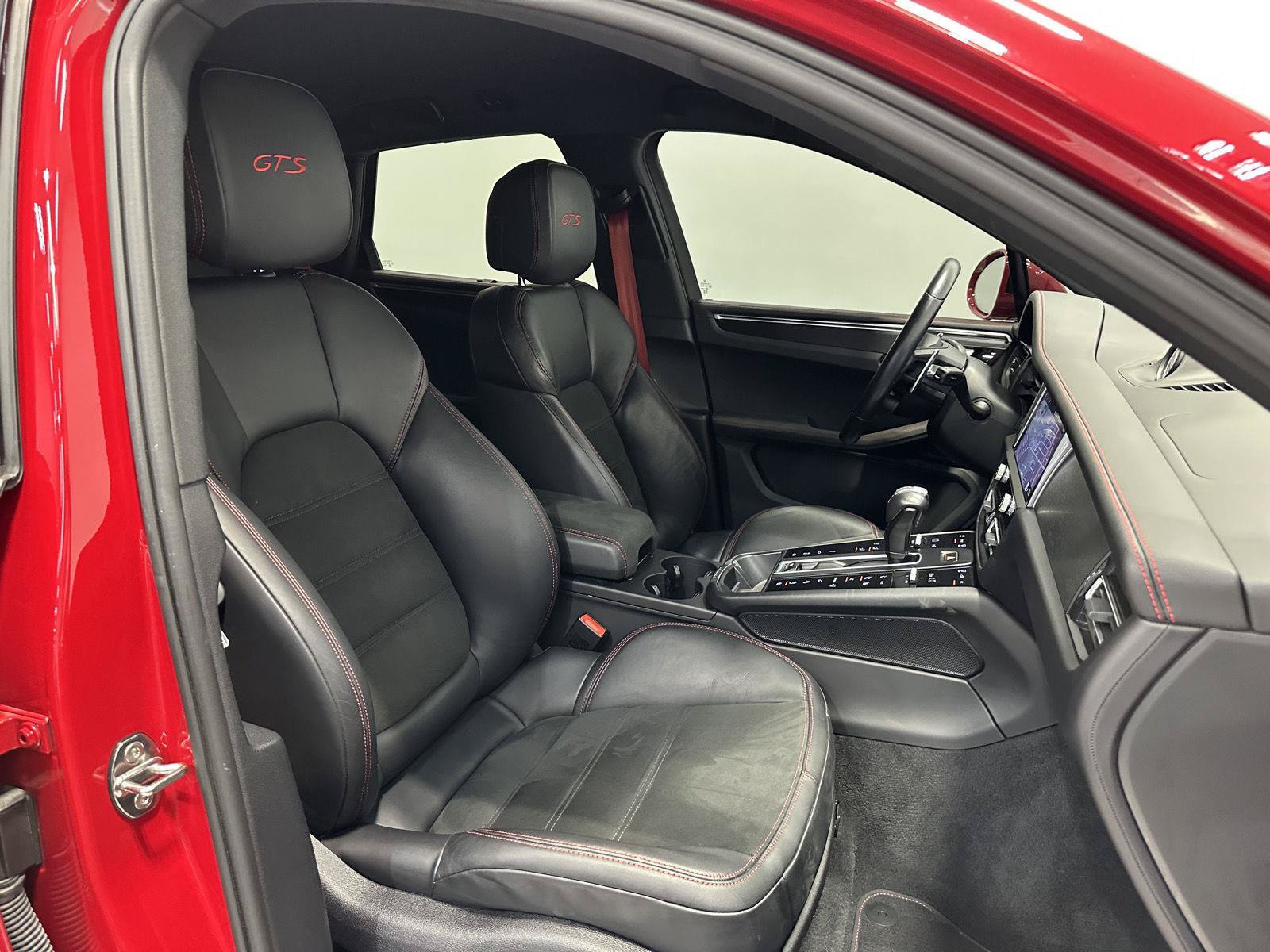 Certified 2023 Porsche Macan GTS AWD/4WD image 43
