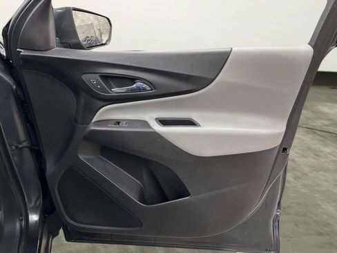 Used 2020 Chevrolet Equinox LT image 20