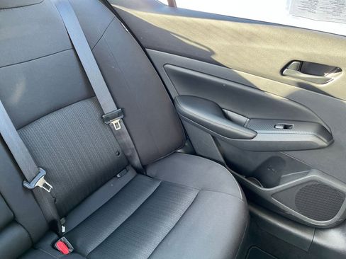 Used 2025 Nissan Altima 2.5 SV image 37