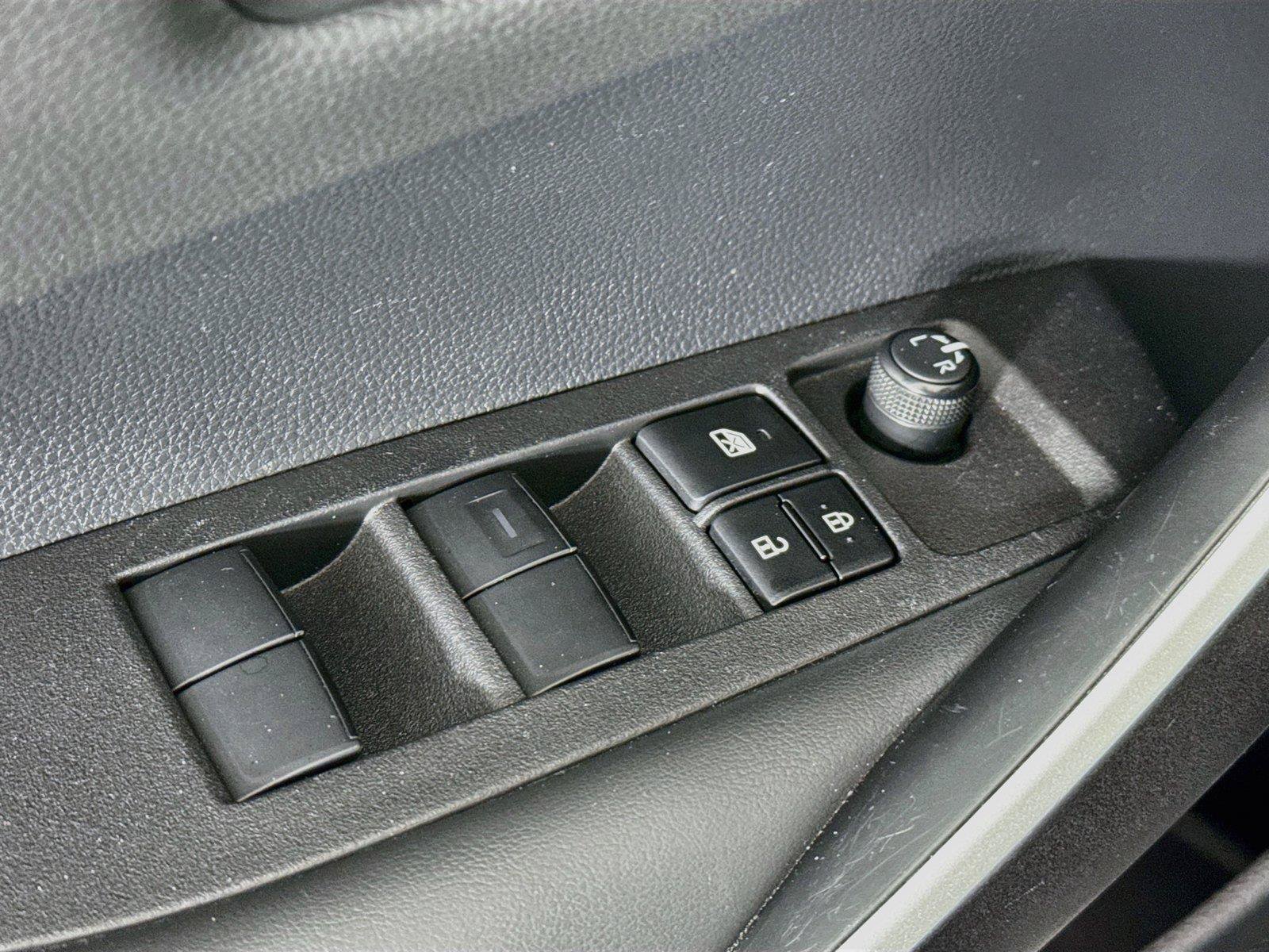 Certified 2025 Toyota Corolla SE w/ SE Premium Package FWD image 27