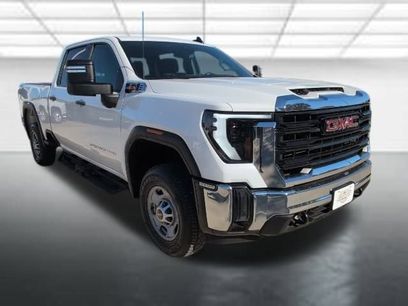 Used 2024 GMC Sierra 2500 Pro w/ Convenience Package