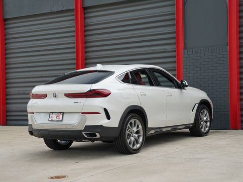 Used 2021 BMW X6 xDrive40i w/ Premium Package AWD/4WD image 10