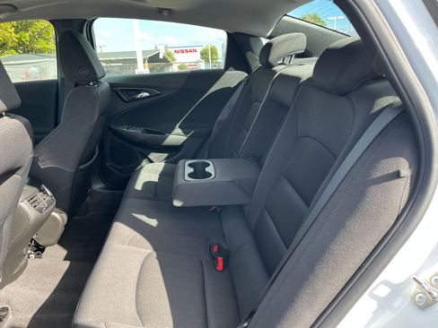 Used 2024 Chevrolet Malibu LT image 27