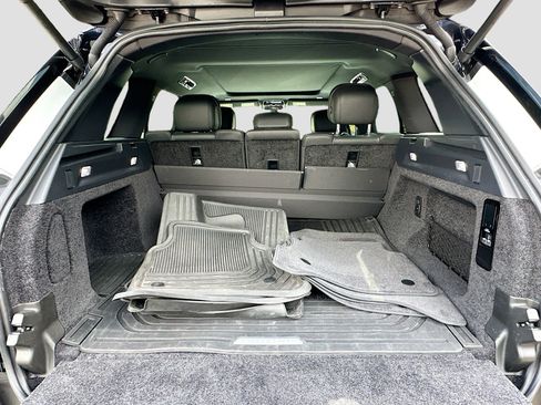 Used 2024 Land Rover Range Rover SE image 27