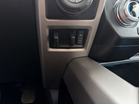 Used 2020 Ford F150 Lariat w/ Equipment Group 502A Luxury image 36