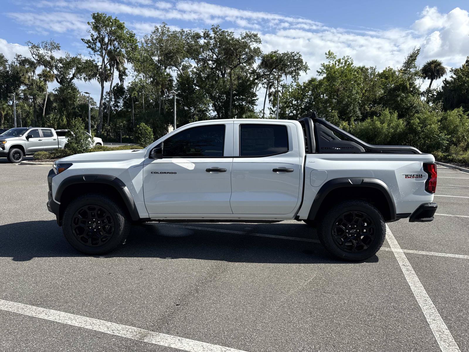 New 2026 Chevrolet Colorado Trail Boss w/ Midnight Edition AWD/4WD image 6