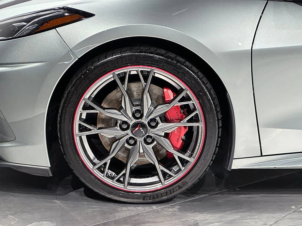 Used 2024 Chevrolet Corvette Stingray Premium Cpe w/ Z51 Performance Package RWD image 11