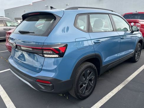 Used 2025 Volkswagen Taos S image 2