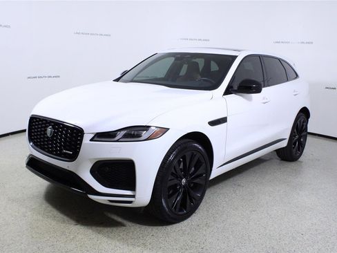 Certified 2025 Jaguar F-PACE R-Dynamic S AWD/4WD image 4